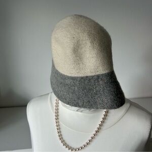 NWOT Croft & Barrow Bucket Hat Gray and Beige Women Wool Blend  Winter Warm